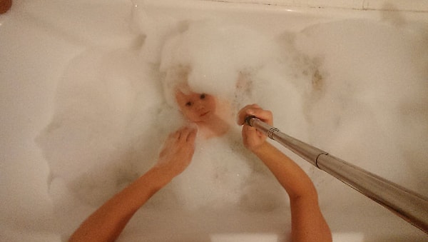 25. А сама Василиса предпочитает ванну с пузырьками.