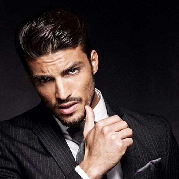 1. Вот он, красавец-мужчина.