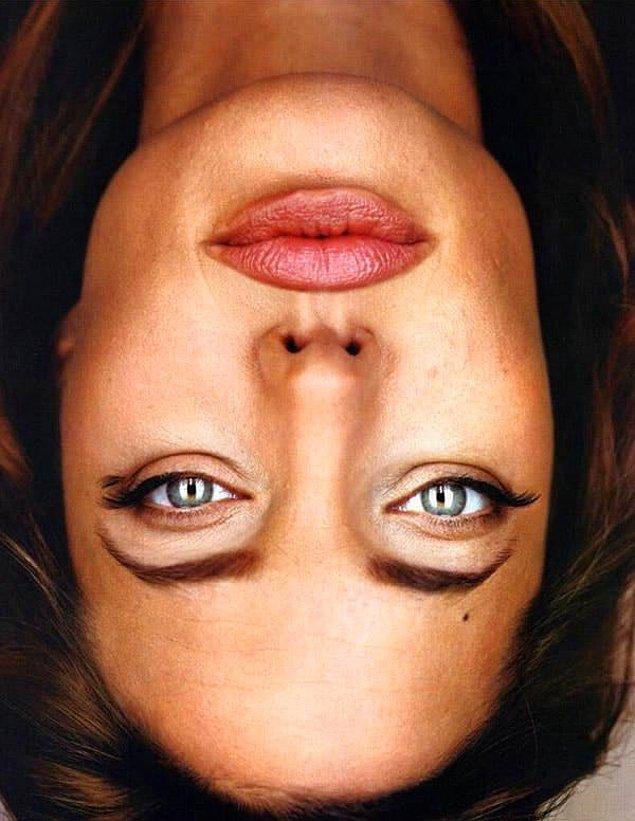 3. Angelina ve dudakları bizlerle.
