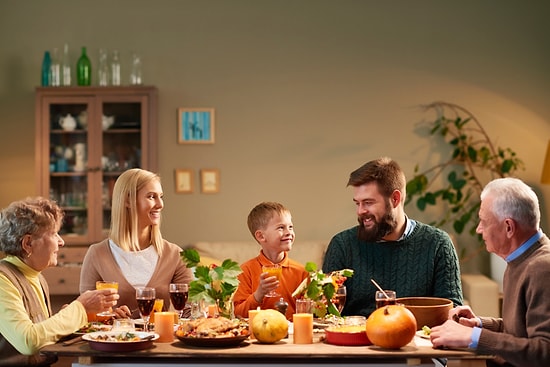 Sofrada Paylaşılan Muhabbetlerin Olmazsa Olmaz 12 Sorusu