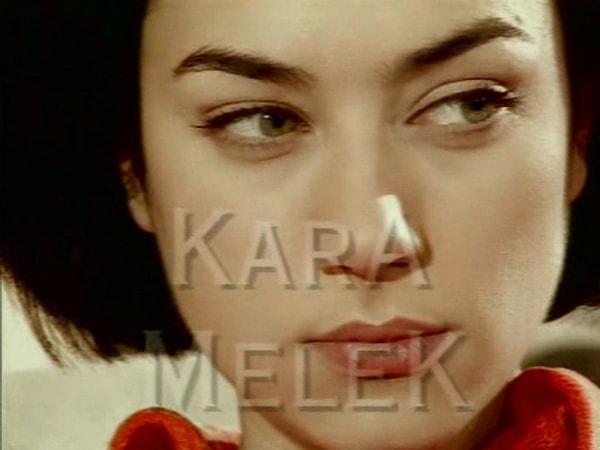 1997-2000 yılları arasında Star TV ekranlarında yayınlanan Kara Melek, Sanem Çelik'in enfes performansıyla evlerden ırak bir karakter olan Yasemin'le tanışmamızı sağlamıştı.