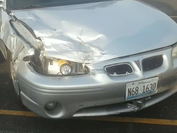 4. Надеюсь, у этого фонарика есть режим дальнего света и у него достаточно сильная батарейка для долгих поездок