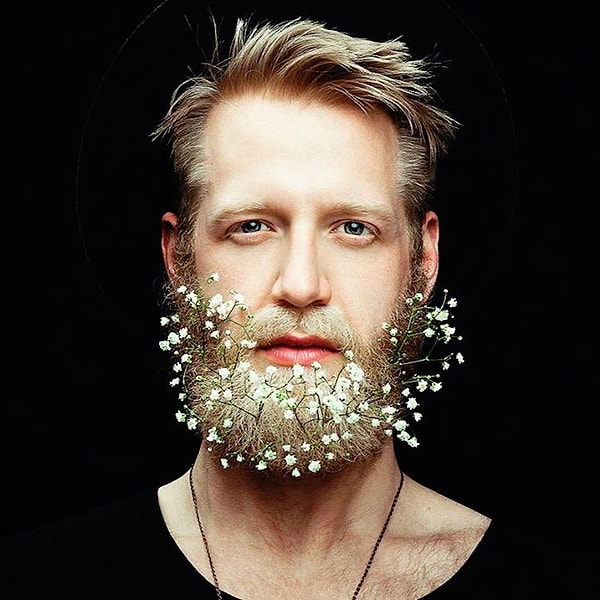 2. Белый цвет тоже очень идет.