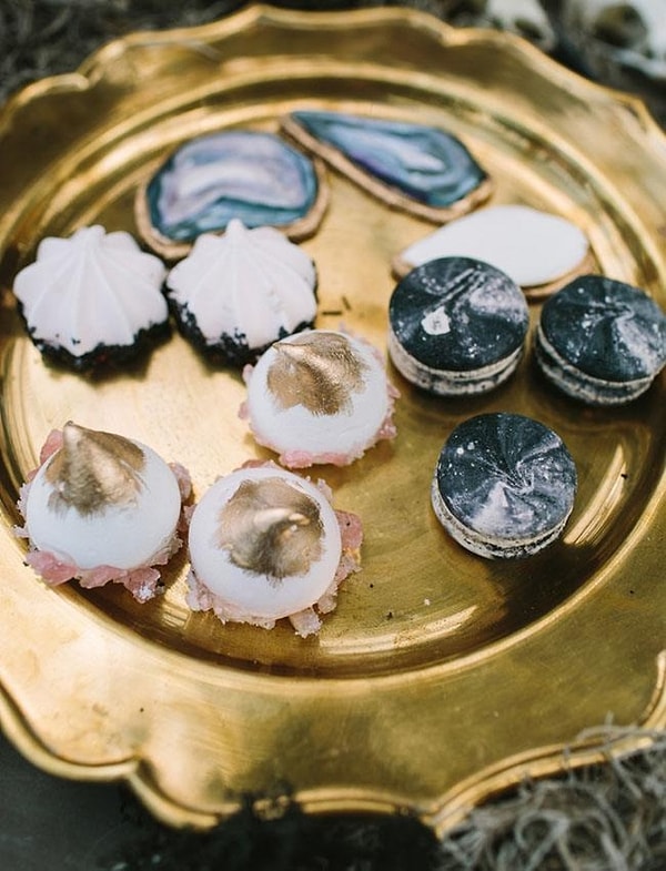 8. Пирожные макарон для настоящих ведьмочек