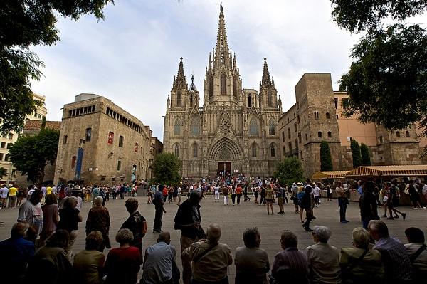 5. Barselona Katedrali