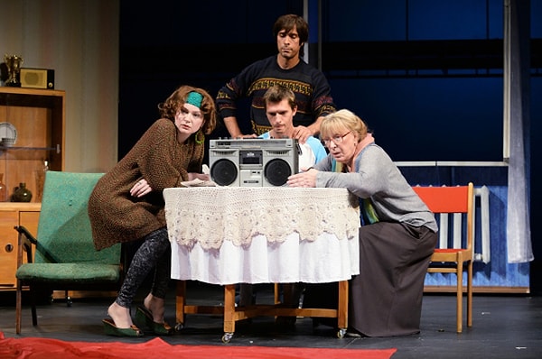 3. Впервые выступил в качестве театрального режиссера со спектаклем "Олимпия" на сцене театра "Мастерская Петра Фоменко".