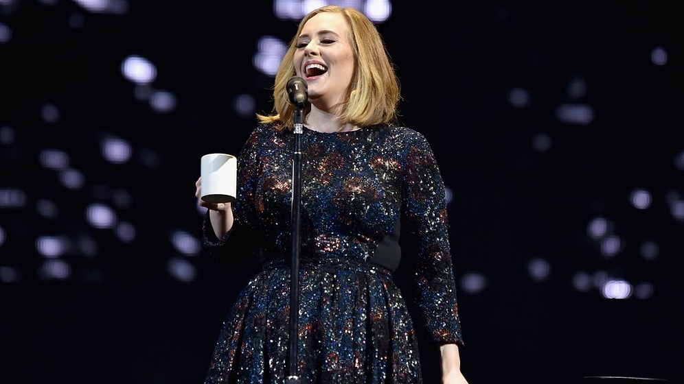 Adele Son Konserinde Sahnede Twerk Yaptı