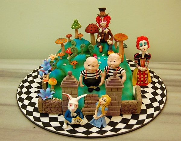 1. Алиса в стране чудес