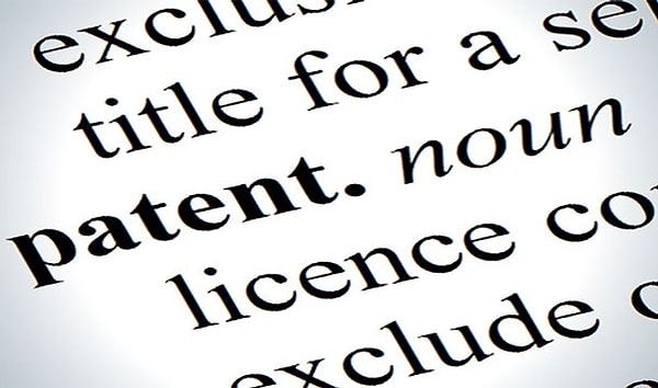 9. Технология смартфонов базируется на более, чем 250 тыс. индивидуальных патентов.