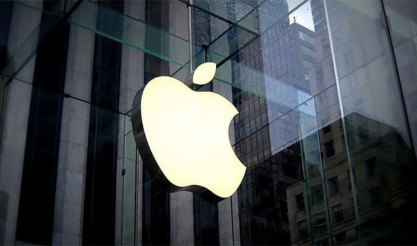 13. В 2012 году Apple продавала 340 тыс. IPhone в день.