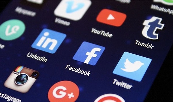 20. 65% пользователей смартфонов не загружают никаких приложений.