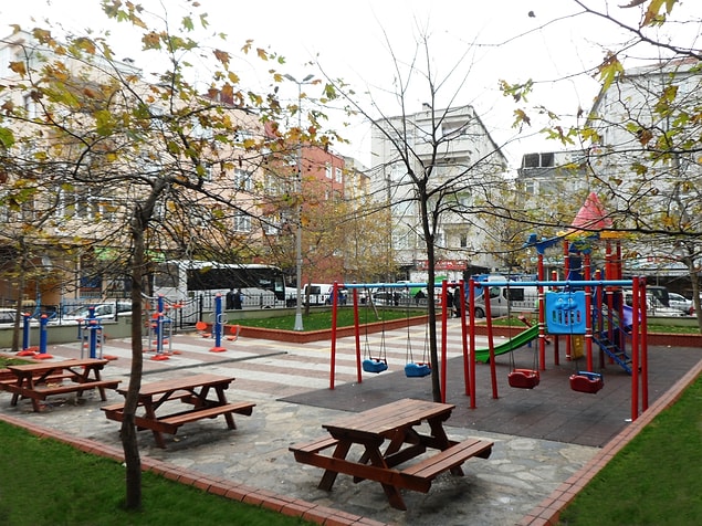 3. Parkta içmek için çay demleyip termosla götürmek