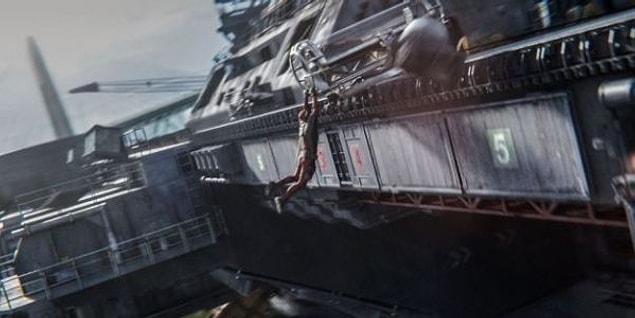 15. Final sahnesindeki devasa gemi, "helicarrier"dı.