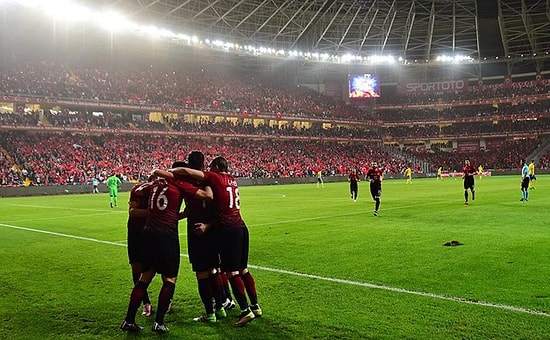 Türkiye 2-1 İsveç