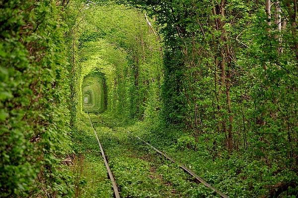 13. Ukrayna'daki Aşk Tüneli.