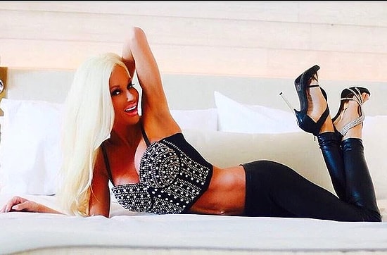 Чтобы быть похожей на Барби, она потратила 500 тысяч долларов!