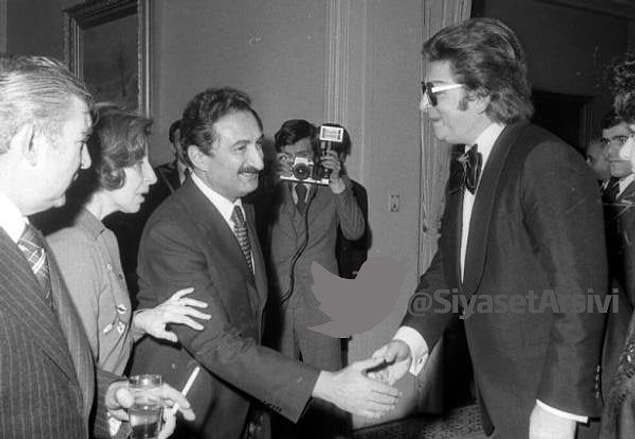 13. Başbakan Bülent Ecevit ve Zeki Müren