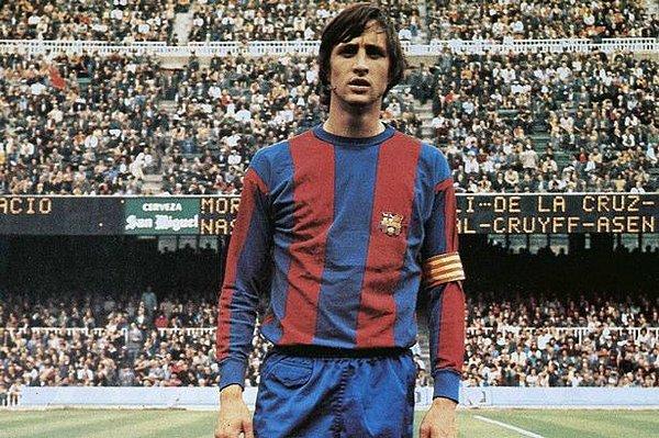 8. 1973 Ağustosunda rekor ücretle Barcelona'ya transfer oldu.