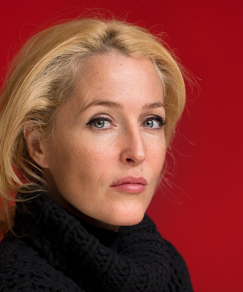 Gizli Dosyalar'da Fox Mulder'ın ortağı Dana Scully