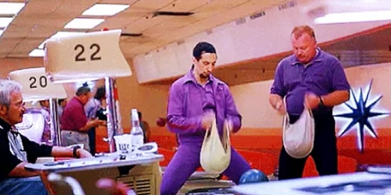 Abartılı Komedi Filmlerinden Sıkılanlar İçin Esrarengiz ve Eğlenceli 27 Kara Komedi Filmi