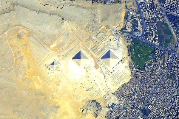 Bir Diğer İddia: Piramitler Uzaydan Görülebilir