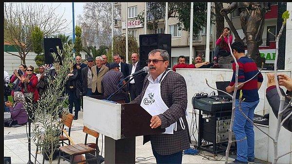 Hikaye bu ya, Mehmet Vergili geçtiğimiz günlerde Aydın'daki zeytin ağaçlarının kesilmesini protesto etmek adına bir eyleme katılır