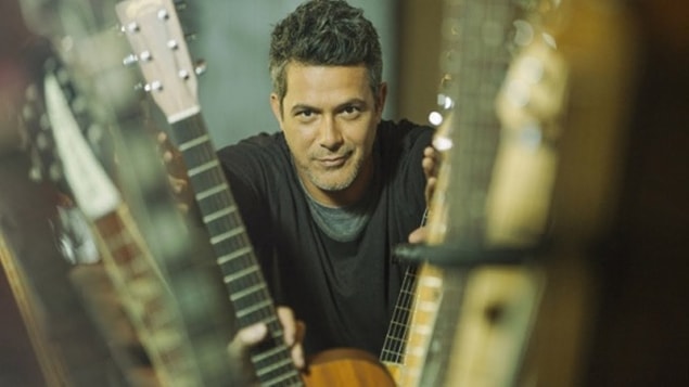 Alejandro'nun çoğu sanatçıya nasip olmayan toplamda 15 adet Latin Grammy ve 3 adet de Grammy ödülü bulunuyor.