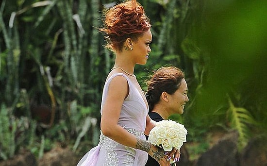 Вне центра внимания: 15 звездных подружек невесты