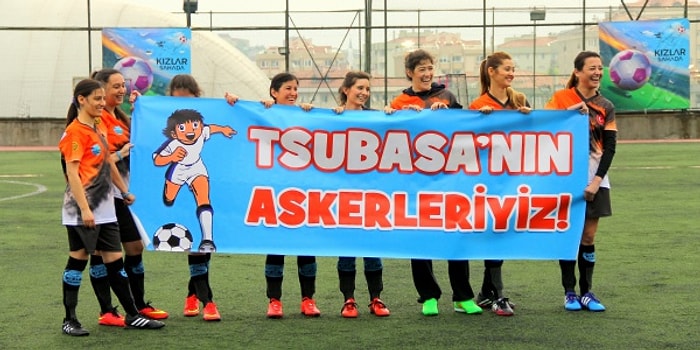 Kadınlar Futbol Oynarsa Sahada Görmemiz Muhtemel 10 Şey!