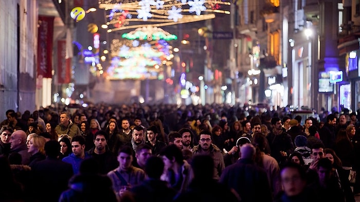 Türkiye'de 'Dinin Yasalarda Etkisi Olmasın' Diyenlerin Oranı Yüzde 36