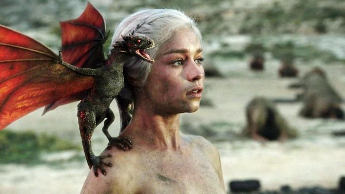 Game of Thrones Tutkunları Buraya: Dizinin Birbirinden Güçlü Kadınları Kapak Oldu!