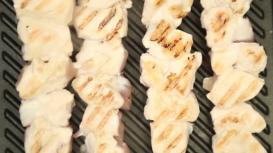 Онедио Кухня - Куриный шашлык с соусом барбекю