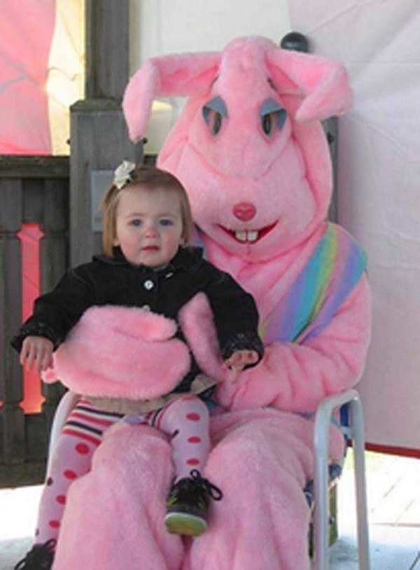 24. Такое ощущение, что под этим костюмом скрывается инопланетная слизь