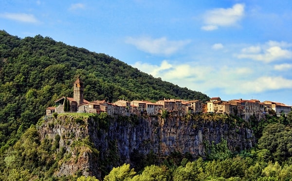 12. Castellfollit de la Roca, Испания