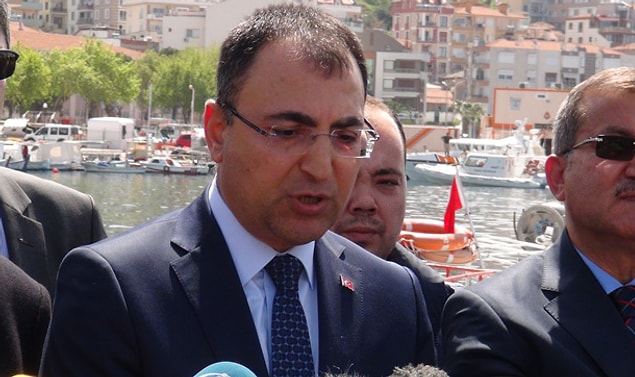 Vali Toprak: Dikili'ye bugün iade edilen mülteci sayısı 202