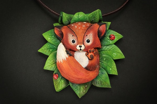 13. Кулон "Очаровательная лисичка" из коллекции "Лес Индиго"