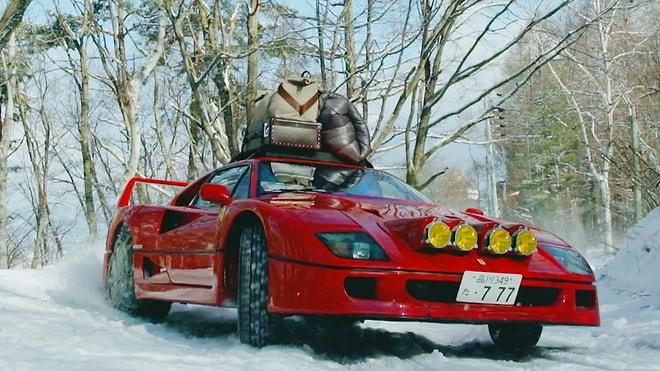 Ferrari F40 ile Kar Üzerinde Drift Yapma Fikri Sizce de Biraz Çılgınca Değil mi?
