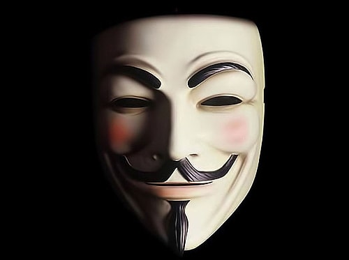 Fawkes ismi, İngiliz tarihinde parlamento binasını havaya uçurmaya çalışan Guy Fawkes'a göderme yapar.