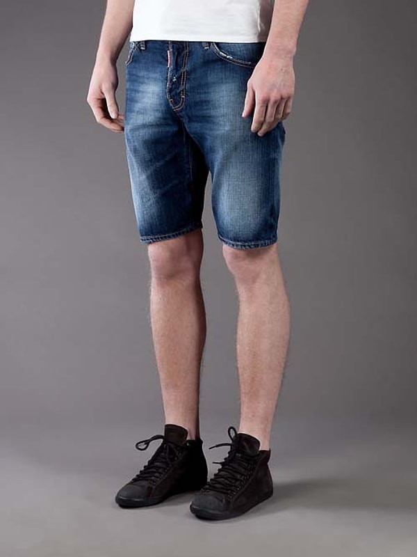 1. Джинсовые шорты