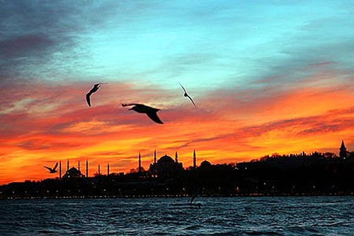 Bu Gece Müslümanlar İçin En Önemli Günlerden Olan Regaip Kandili! İşte Bu Özel Günün Önemi