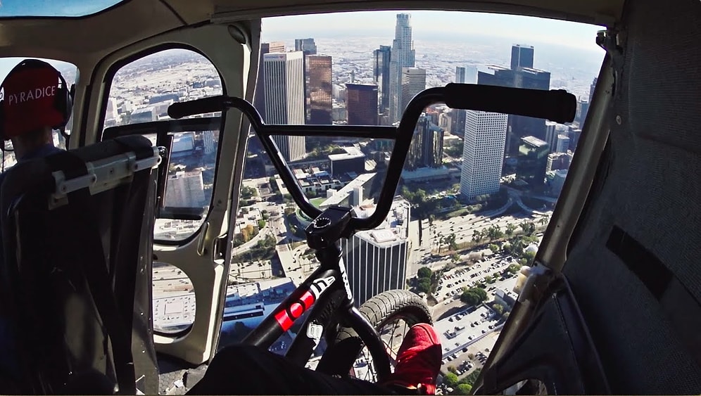 İzlerken Size Los Angeles Sokaklarında Gerçek Bir Deneyim Yaşatacak Montaj Harikası