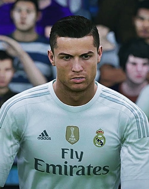 FIFA 2006'da C. Ronaldo ve FIFA 2016'da C. Ronaldo