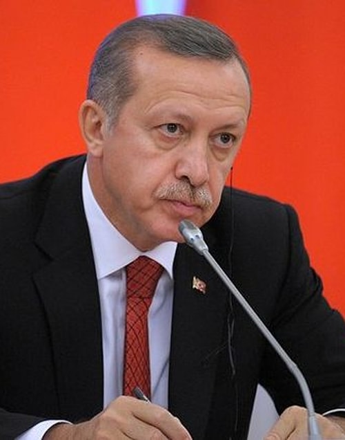 Zamanı durduramıyorsun. R. Tayyip Erdoğan'ın 10 yıl içindeki değişimi: