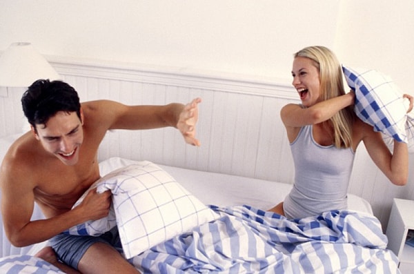 9. «Иногда я не могу уснуть, пока не займусь сексом. Если мой муж не хочет, я начинаю ругаться с ним, чтобы ему пришлось заняться со мной примирительным сексом. После этого я, наконец-то, могу заснуть»