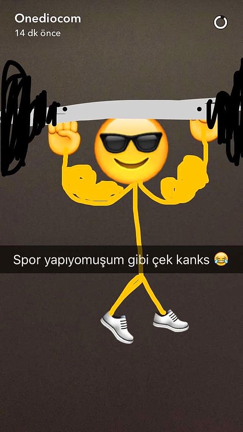 Onedio Çiziktirme Kuşağı Tam Gaz: Bir Yumruk Emojisi Üstüne Çizilmiş 35 Yaratıcı Snap