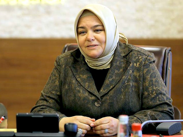 Bakan Ayşen Gürcan'ın tepki çeken bir sözü olmuştu: "Eğer bir Müslüman kadın börek yapmasını bilmiyorsa o aile dağılmaya mahkumdur."