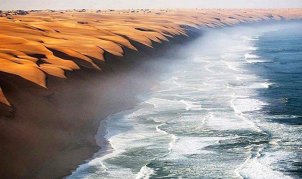 1. Namib Çölü, deniz ile kavuştuğunda...