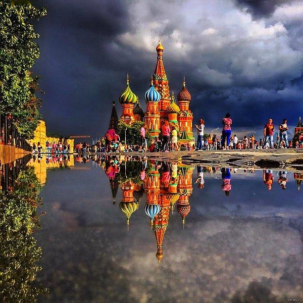 14. Aziz Vasil Katedrali, Moskova, Rusya.