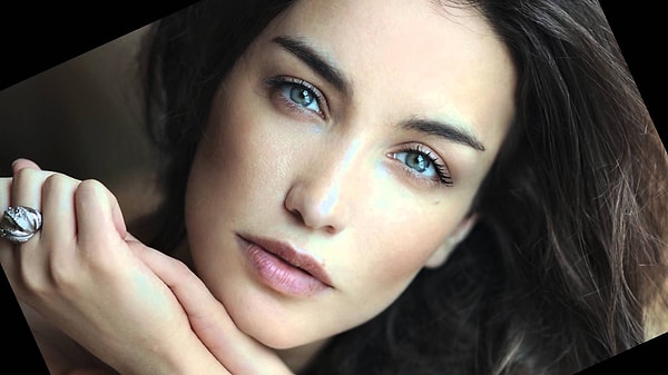 1. Полгода назад певица Виктория Дайнеко стала мамой очаровательной девочки.