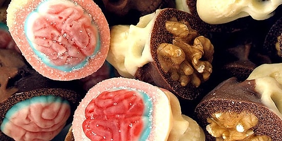 Угости своих друзей сладкими черепами 💀